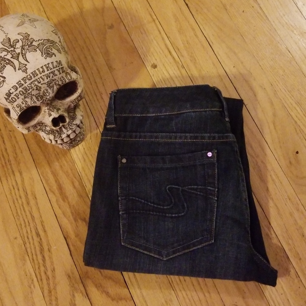 WHBM STRAIGHT LEG JEANS